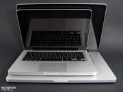 MBP17 MBP 13'ü yerken