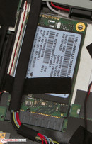 Lenovo tableti için mSATA SSD tercih etmiş