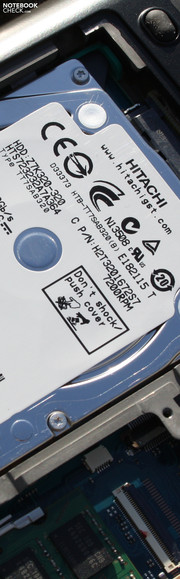 Toshiba Portege R830-110: 7200 rpm sabit diskli versiyonu
