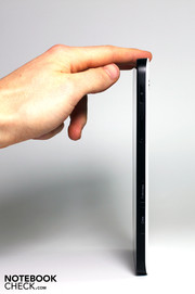 ...Apple iPad'den hala çok daha küçük.