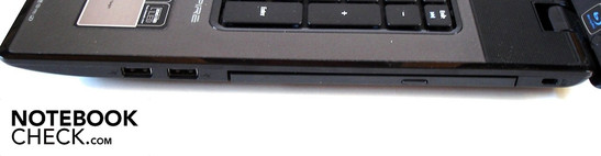 sağ: 2 USB 2.0, optik sürücü, Kensington kilidi
