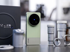 Vivo X300 Ultra lansman renklerinden biriyle.