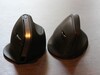 Razer Pro Click V2 Vertical ile karşılaştırıldığında, Keychron M5'te küçük parmak için yatay bir destek bulunmuyor