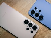 Samsung Galaxy S27 Ultra'nın, burada görüntülenen Galaxy S26 Ultra'dan farklı bir arka panel tasarımına sahip olacağı söyleniyor.