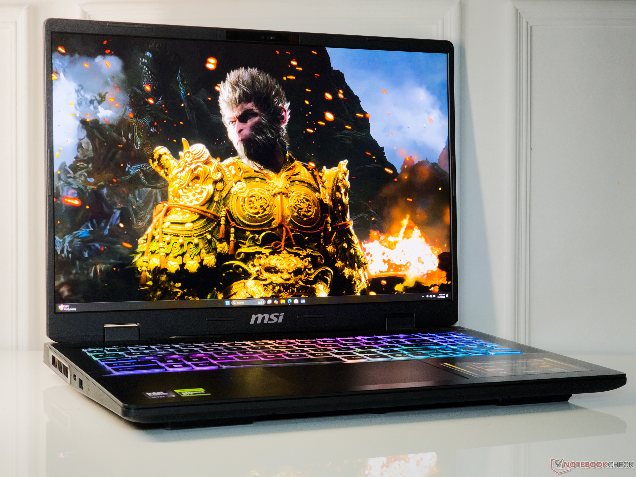 MSI Crosshair 16 HX AI incelemede