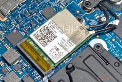 Intel Wi-Fi 6E AX211 WLAN kartı nispeten istikrarlı aktarım hızları gösteriyor