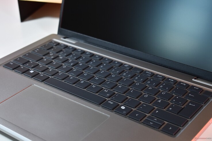 Dell Pro 14 Plus AMD: Klavye