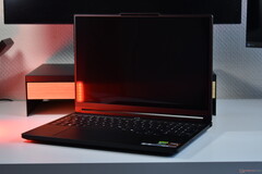 Lenovo Legion 5 15AGP11.
