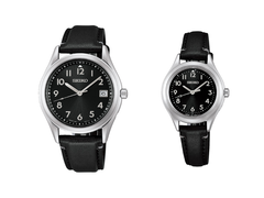 Resimde - Seiko SBTM363 ve SSDY053 beyaz bir arka plana karşı.