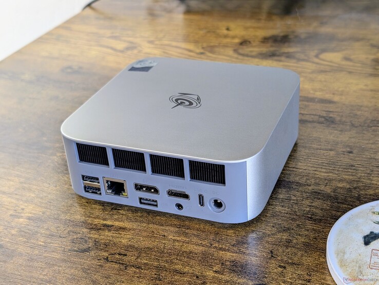 USB bağlantı noktaları, onları birbirinden ayıracak etiketler olmadan eşit yaratılmamıştır