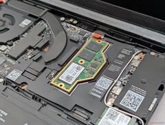LPCAMM2, SODIMM'den daha küçük ve daha verimli olabilir, ancak maliyetler şu anda kontrolden çıkmışken bu küçük tasarrufları haklı çıkarmak zordur.