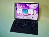 Lenovo Yoga Tab Gen 2, birçok olanak sunan yüksek kaliteli bir tablettir.