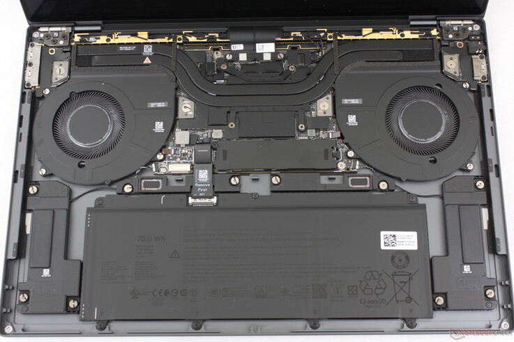 Core Ultra 5 ve Core Ultra X7 konfigürasyonları arasında kayda değer dahili farklar yok