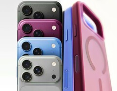Sızdırılan iPhone 18 Pro kılıfları (sağda).
