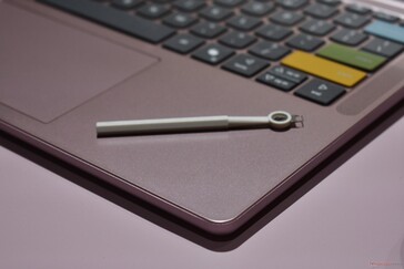 Lenovo IdeaPad Vibe için tuş kapağı çıkarma aleti.