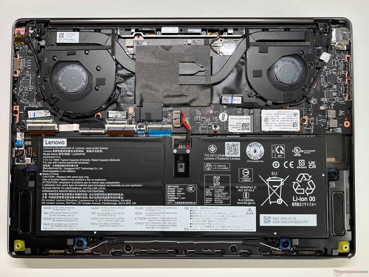 Karşılaştırma için Lenovo Yoga 9 2-in-1 14 G10