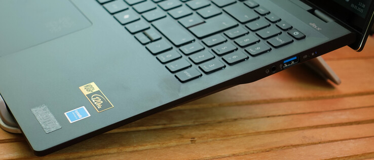 3.5 mm kulaklık; USB-A 3.1 Gen 1