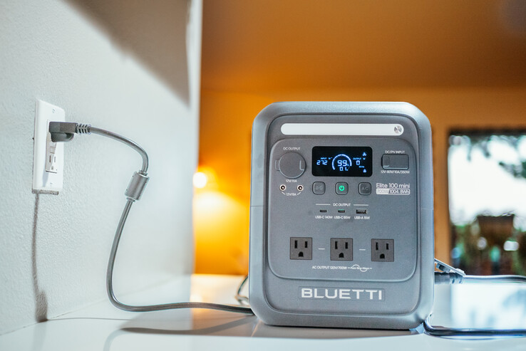 Elite 100 mini, dahili bir LED ışığa ve akıllı bir ekrana sahiptir