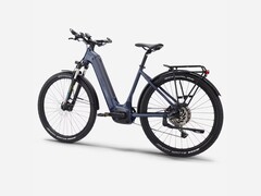Decathlon'un yeni Stilus E-Touring hibrit e-bisikleti