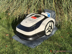 Raccoon 2 SE şarj istasyonunda