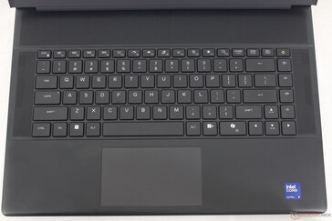 Alienware x16 serisi ile neredeyse tamamen aynı düzen