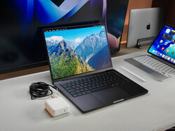 14 inç MacBook Pro (2025) fotoğraf ve video düzenleme için çok iyi bir dizüstü bilgisayar