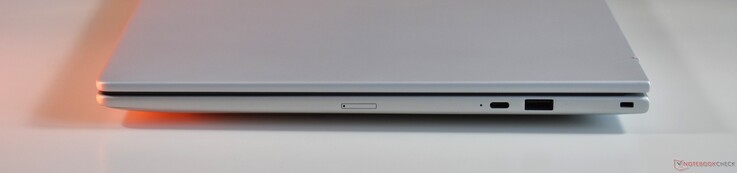 doğru: USB-C 3.2 Gen 2, USB-A 3.2 Gen 1, Kensington Kilit Yuvası
