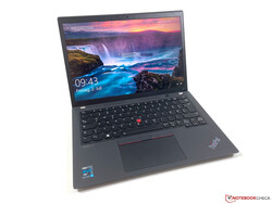 İncelemede: Lenovo ThinkPad X13 G2. Campuspoint'in nazikliğiyle alınmış test modeli.
