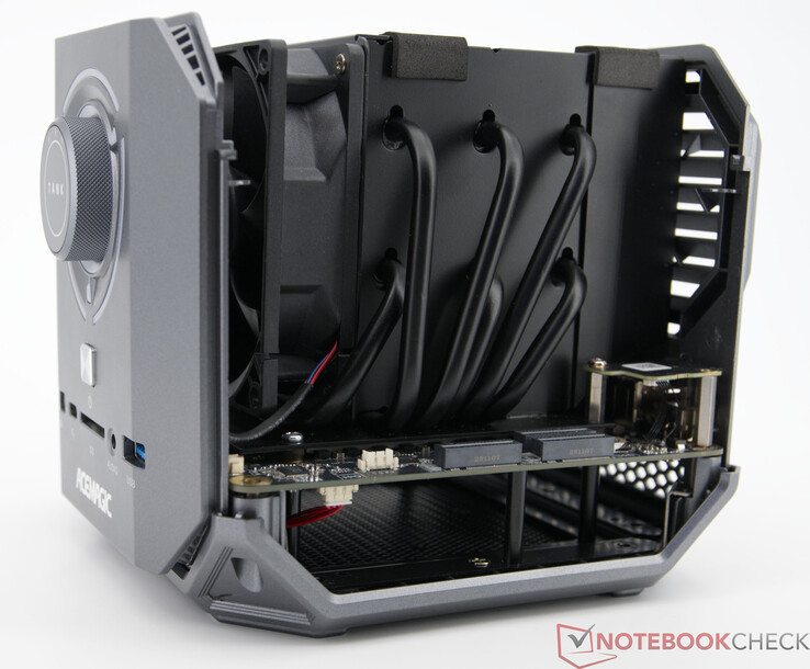 Gövde kapağı olmadan M1A Pro+ üzerinde Acemagic