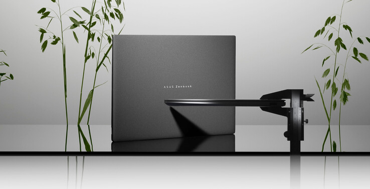 Yeni Zenbook S16, 16 inçlik bir dizüstü bilgisayar için sadece 1,5 kg ile nispeten hafiftir. (Resim kaynağı: Asus)