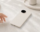 Sharp Aquos Wish 6, yuvarlak kamera modülüne sahip sıra dışı bir tasarıma sahiptir.