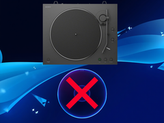 Yukarıda gösterilen Sony vinil plak çalar PS5 oyun diski