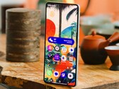 Samsung Galaxy Z Flip 8 akıllı telefon incelemesi