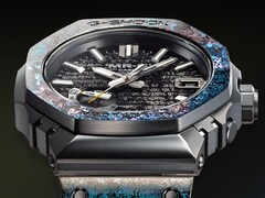 Casio MRG-B2100HR-1AJR (resimde görülen) modelinde, saatin tamamına benzersiz bir kaplama uygulanmıştır.