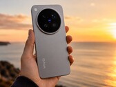 Resmi bir Vivo video örneği, X500 Pro Max'ın LOFIC tabanlı ana kamerasının, LOFIC olmayan bir sensöre kıyasla ne kadar iyi performans gösterdiğini ortaya koyuyor.