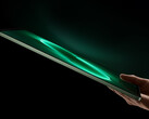 Pad 9 Pro, 5,8 mm kadar incedir. Resimde: ince tasarımı gösteren bir tanıtım fotoğrafı.