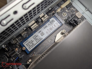 256 GB SSD