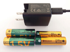 Güç kaynağı. (Resim kaynağı: Notebookcheck)