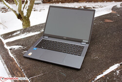 Acer TravelMate P4 TMP414-53-58XQ - Acer Almanya tarafından sağlanan test ünitesi.