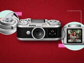Fujifilm Instax Pal 2 dijital kamera, fiziksel kontrol düğmeleriyle ve retro bir tasarıma sahiptir.