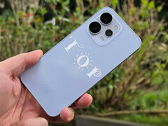 Oppo Reno15 Pro 5G (Fotoğraf montajı)