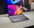 Lenovo Yoga Pro 7i Gen 10 Aura Edition incelemesi - Harika bir OLED dokunmatik ekrana sahip multimedya dizüstü bilgisayar