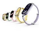 Smart Band 11, dört farklı versiyonda mevcuttur. Resimde: farklı renk seçenekleri ve kayışlarla birlikte giyilebilir cihaz.