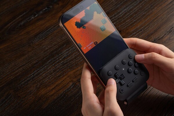 8BitDo FlipPad EDC Black Edition, yalnızca 8BitDo’nun web sitesinde satışa sunulacak.