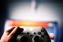 Xbox Cloud Gaming yakında ücretsiz olarak kullanıma sunulacak, ancak reklamlar içerecek ve zaman sınırlamaları olacak.