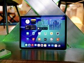 Apple iPad Air 2026, sunduğu güce göre o kadar da pahalı değil. Ancak diğer alanlarda modası geçmiş görünüyor.