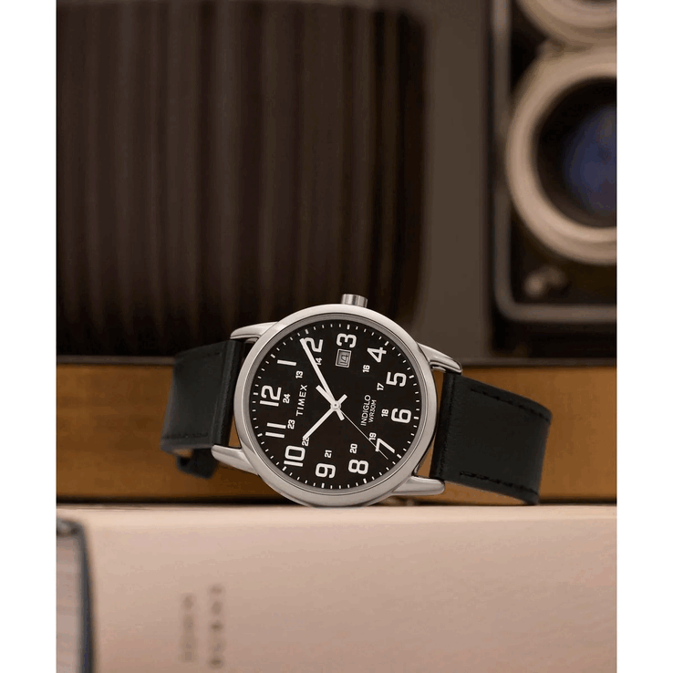 Timex TW2Y12800JQ, 30 m (3 bar) suya dayanıklılık özelliğine sahiptir
