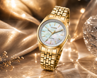 Citizen EM1232-59D saat, 30 mm'lik bir kasaya sahiptir