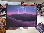 Apple'ın ilk katlanabilir telefonu olan iPhone Duo, yıllarca süren bekleyişin ardından nihayet piyasaya çıktı.