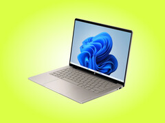 OmniBook 5 (14t-kf000), piyasaya çıkışındaki üç renk seçeneğinden biriyle.